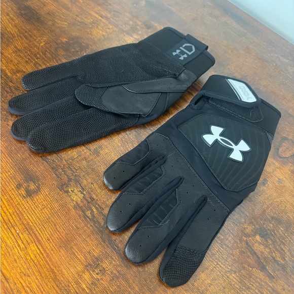 Under Armour Other - Under Armour Black Performance Gloves